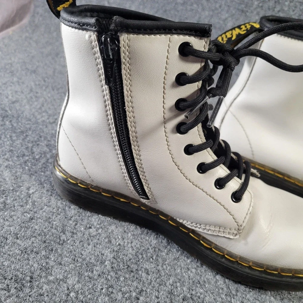 Dr. Martens Zavala J Boots Unisex Kids Size‎ 3 White Leather Combat Zip Ankle